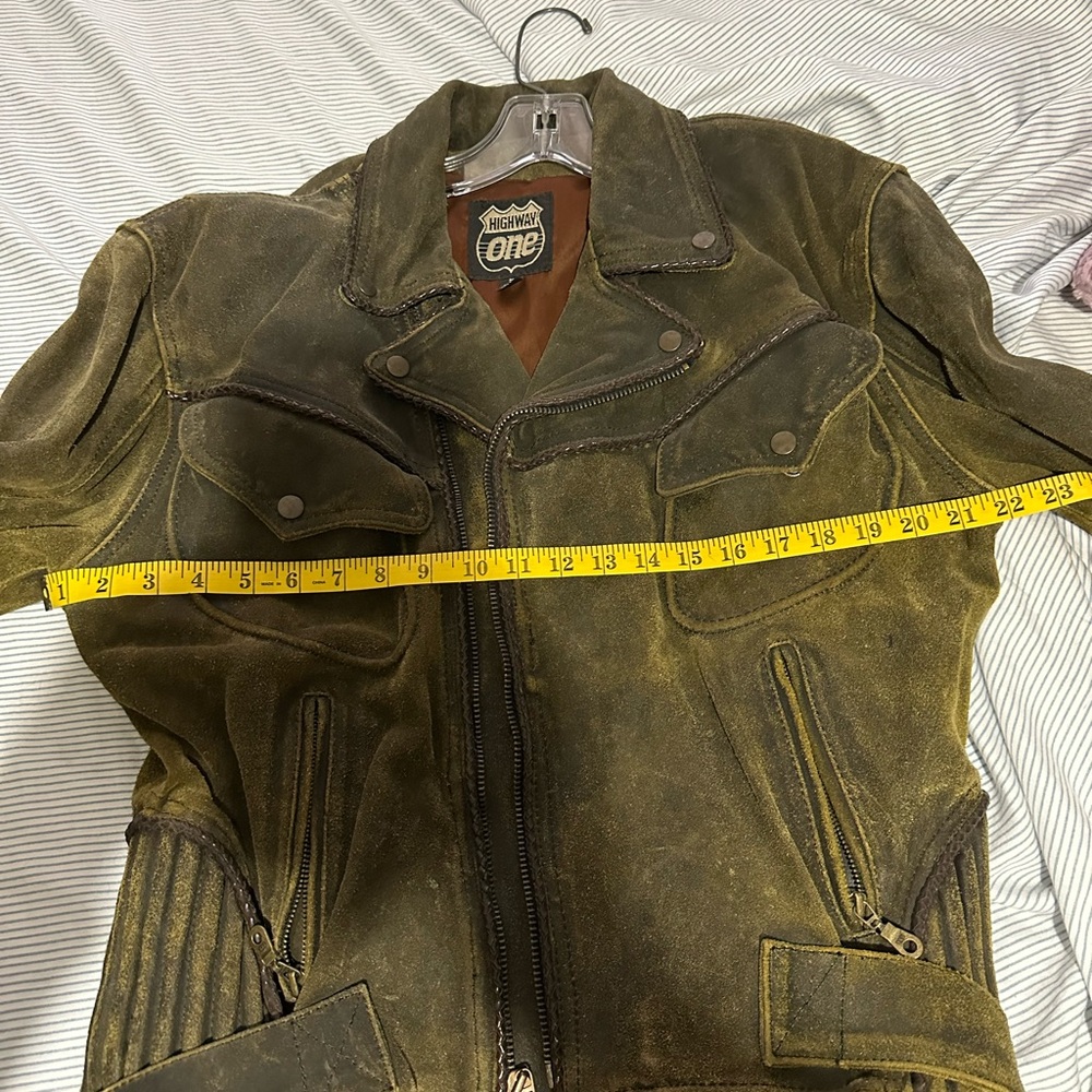 Leather Motorcycle Jacket. - Picture 7 of 8